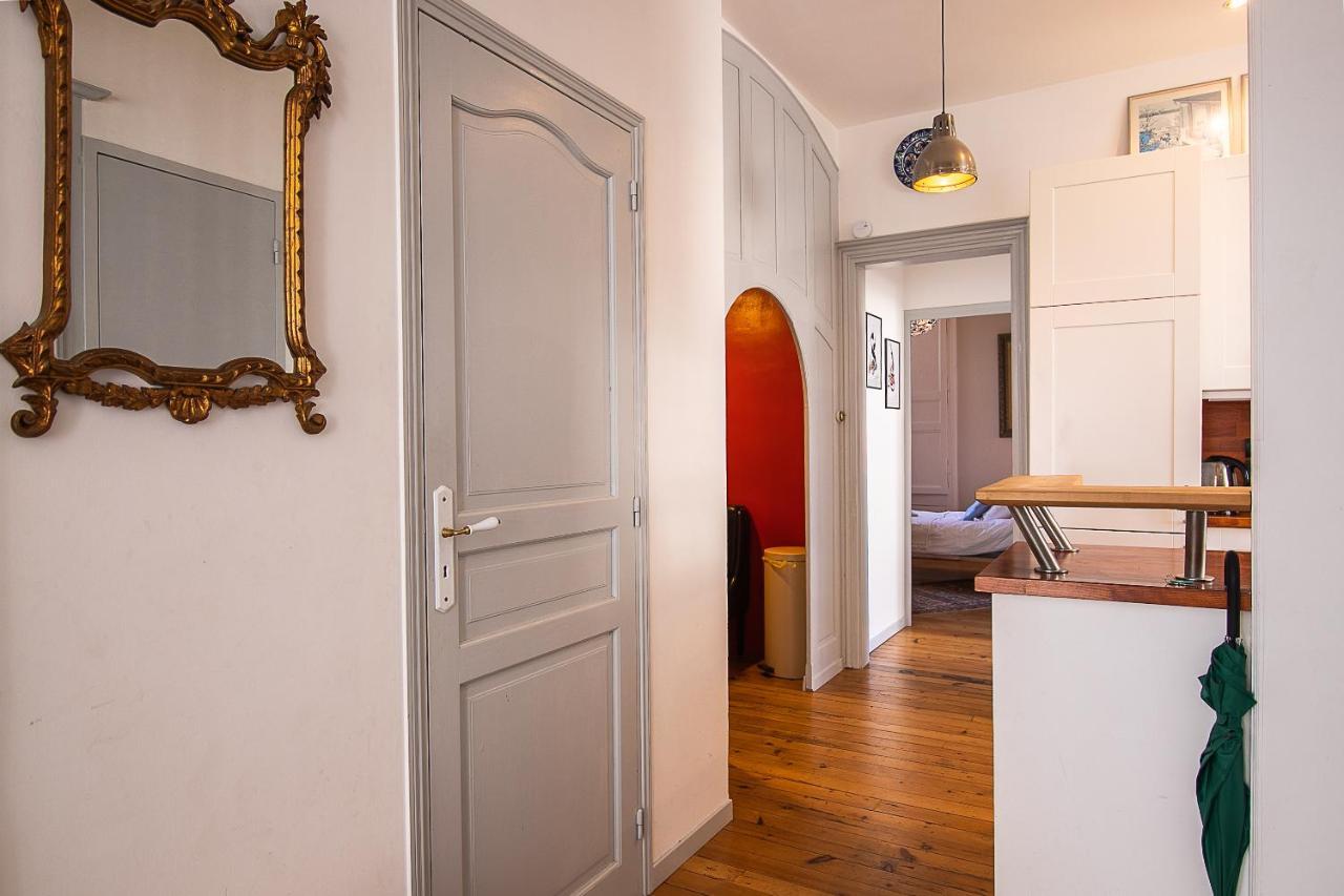 Appartement de la Tour de l'Horloge de DINAN Buitenkant foto